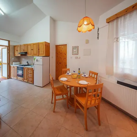וילה Seaview In With Private Swimming Pool פומוס